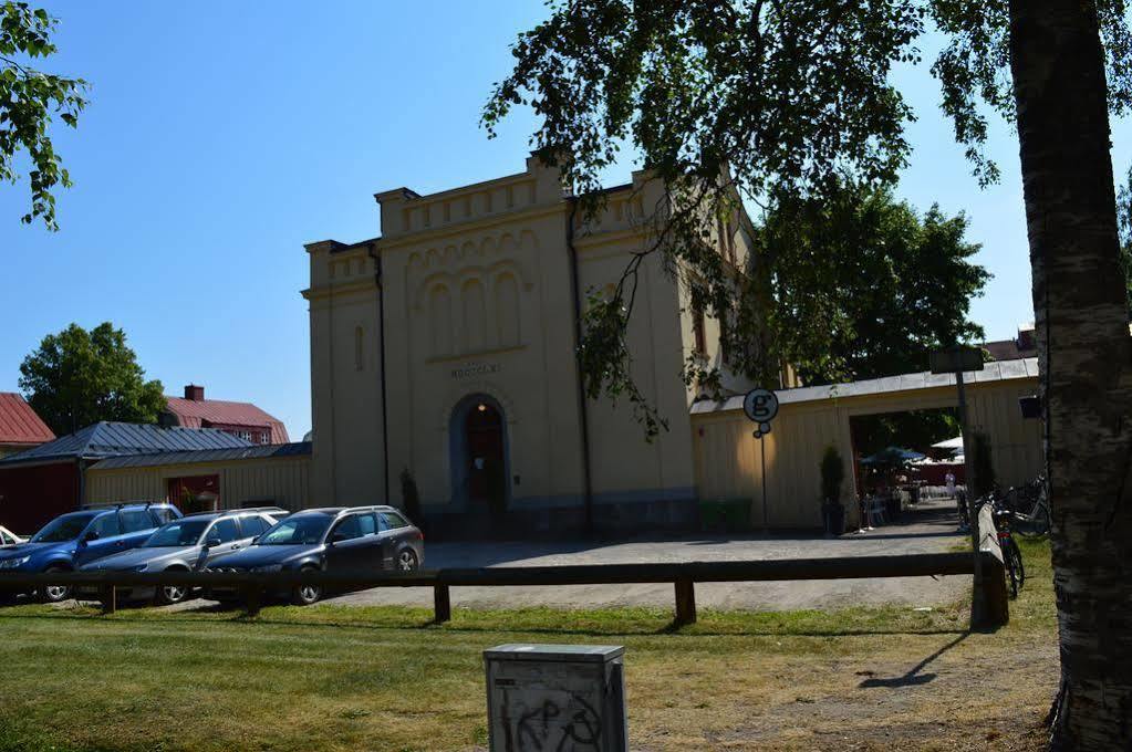 Hotell Gamla Faengelset Umea Bagian luar foto